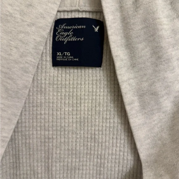American Eagle Outfitters‎ Light Gray Cardigan - Picture 2 of 5